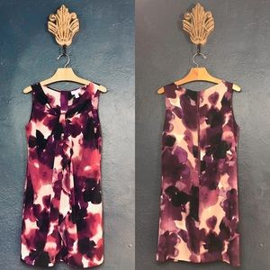 Loft flattering sleeveless dress size 4 to size 6